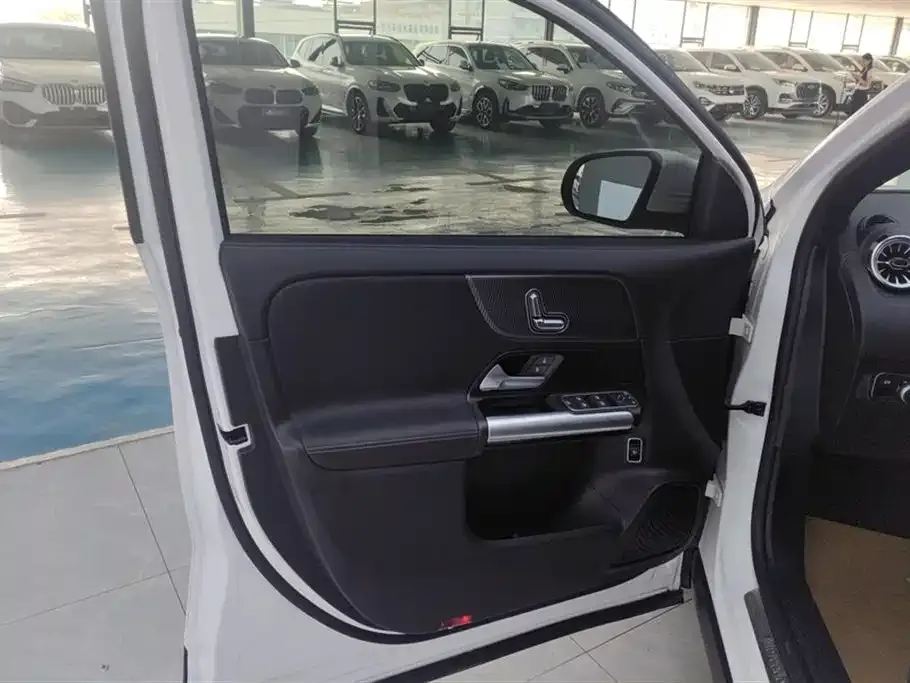 Mercedes-Benz GLA 2023 из CN, фото 5