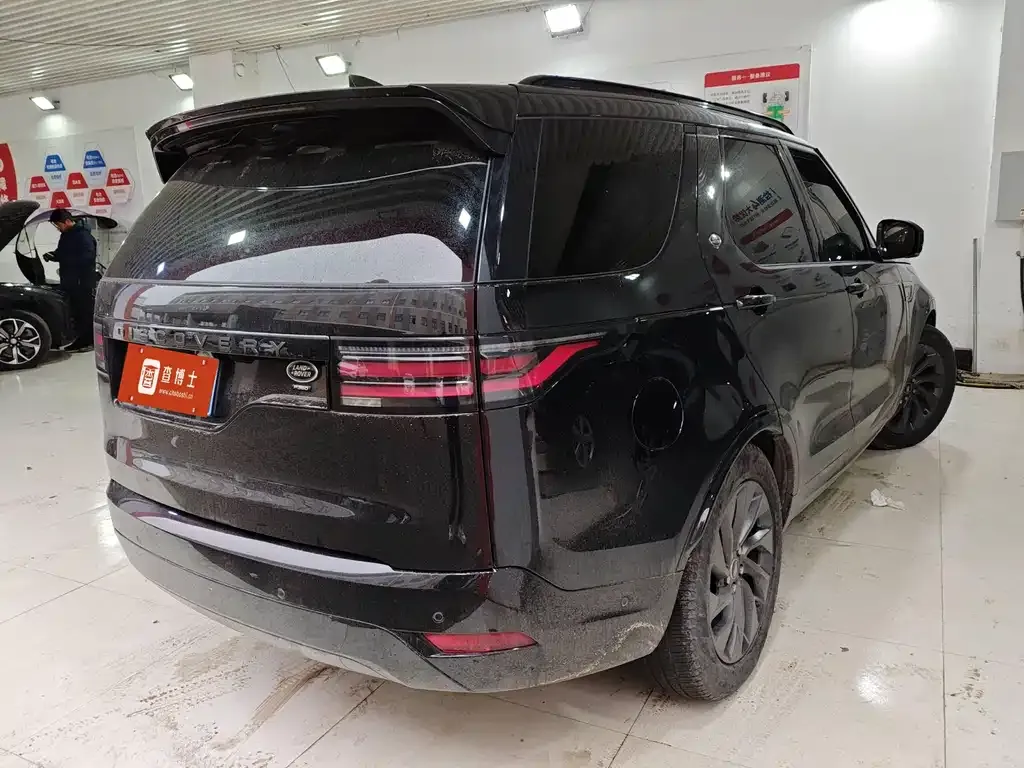 Land Rover Discovery 2023 из CN, фото 10