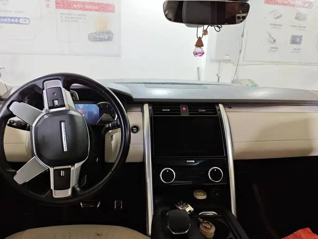 Land Rover Discovery 2023 из CN, фото 6