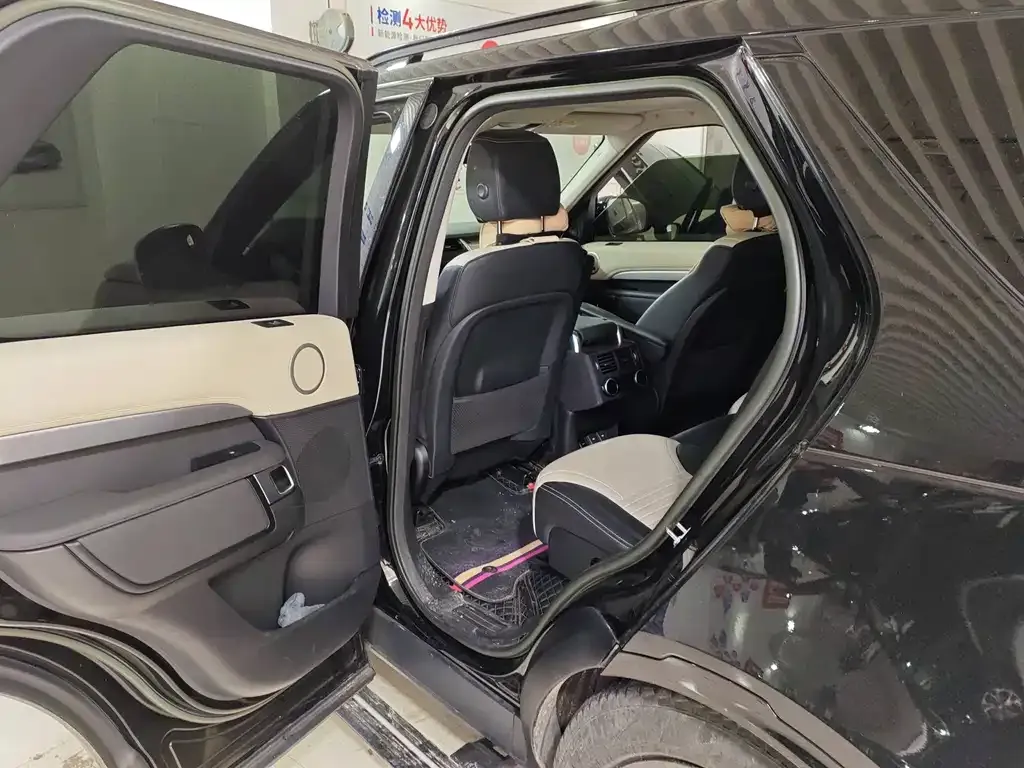 Land Rover Discovery 2023 из CN, фото 9