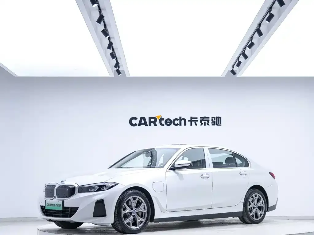 BMW i3 — фото 1