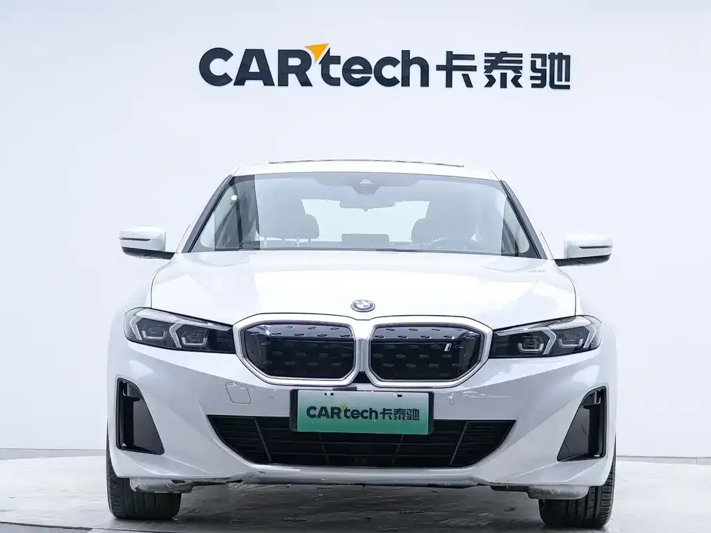 BMW i3 — фото 9