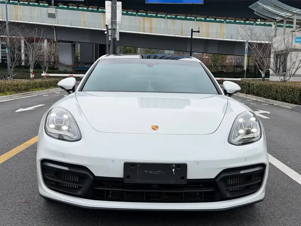 Porsche Panamera — фото 4