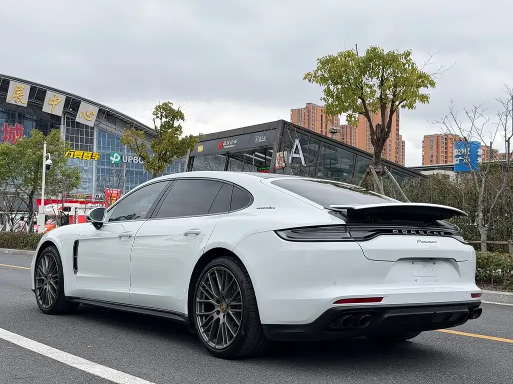 Porsche Panamera — фото 7