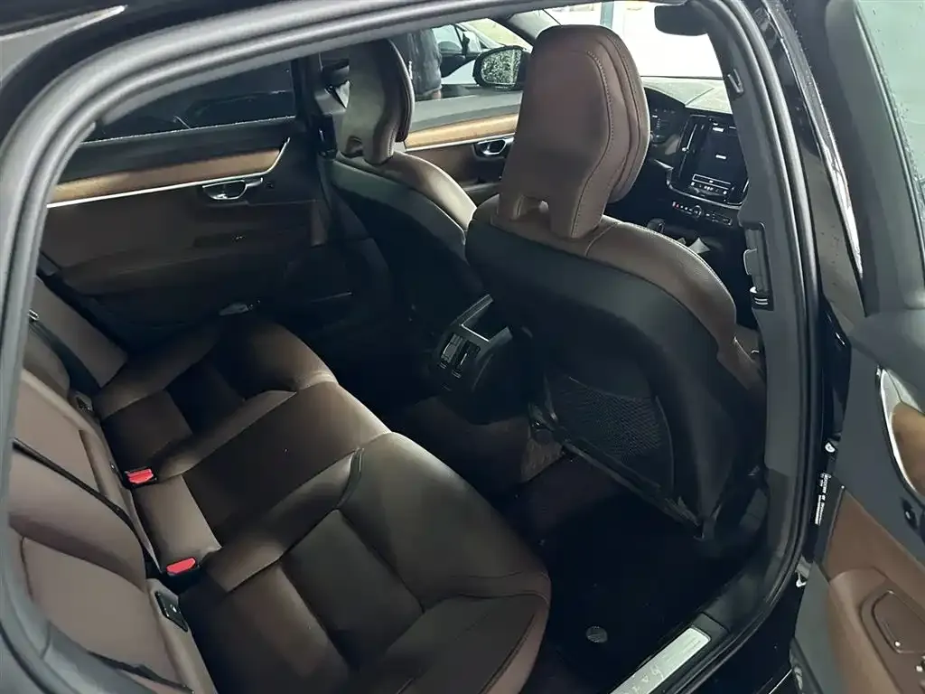 Volvo S90 — фото 3