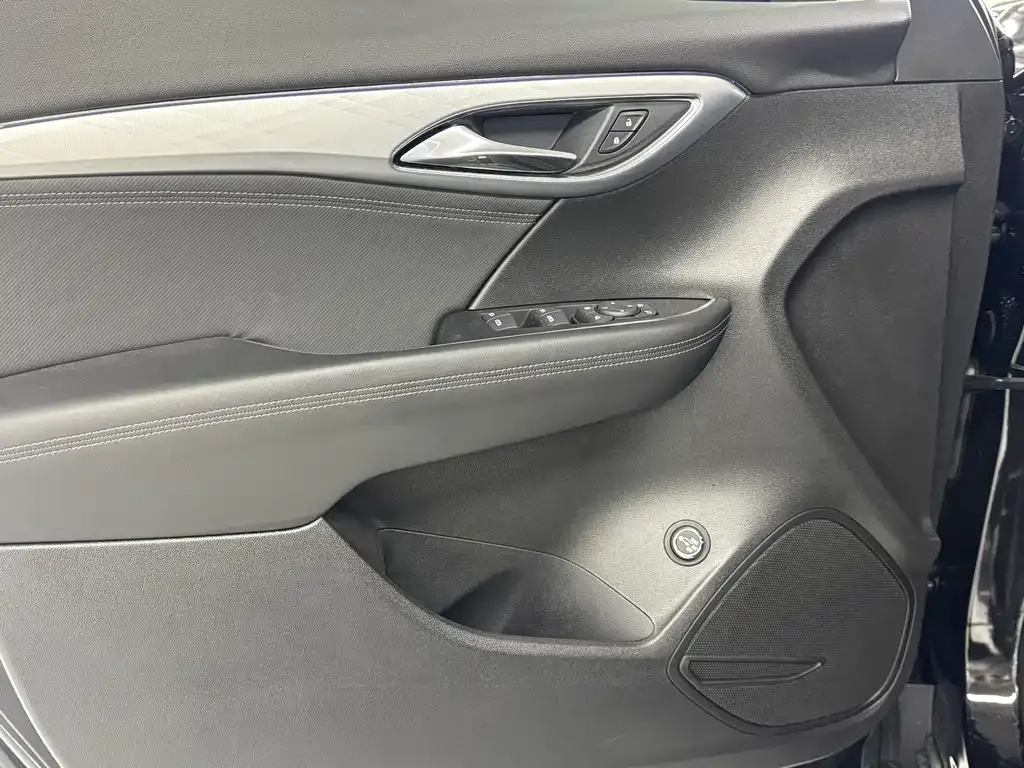 Buick Envision Plus — фото 5