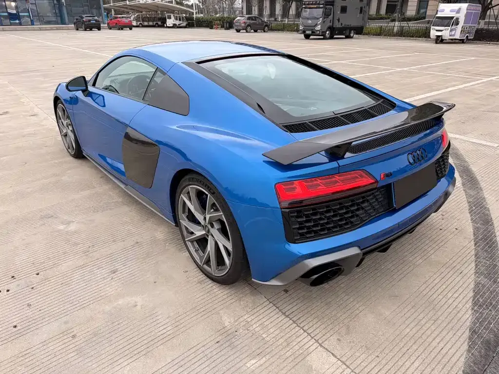 Audi R8 — фото 10