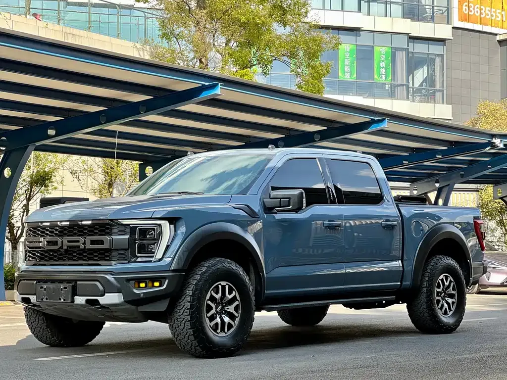 Ford F-150 Raptor — фото 1