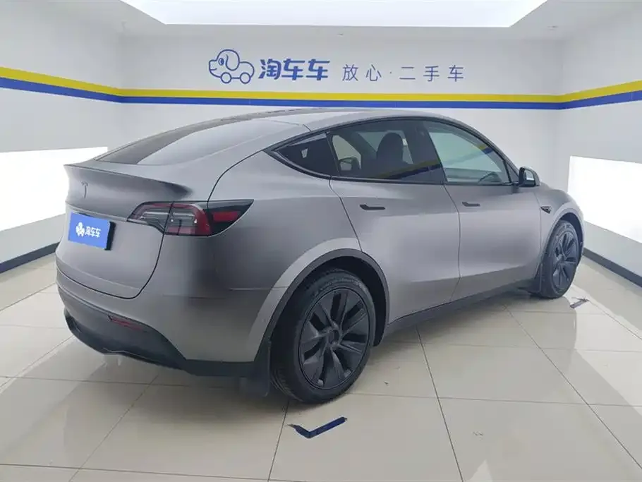 Tesla Model Y — фото 7