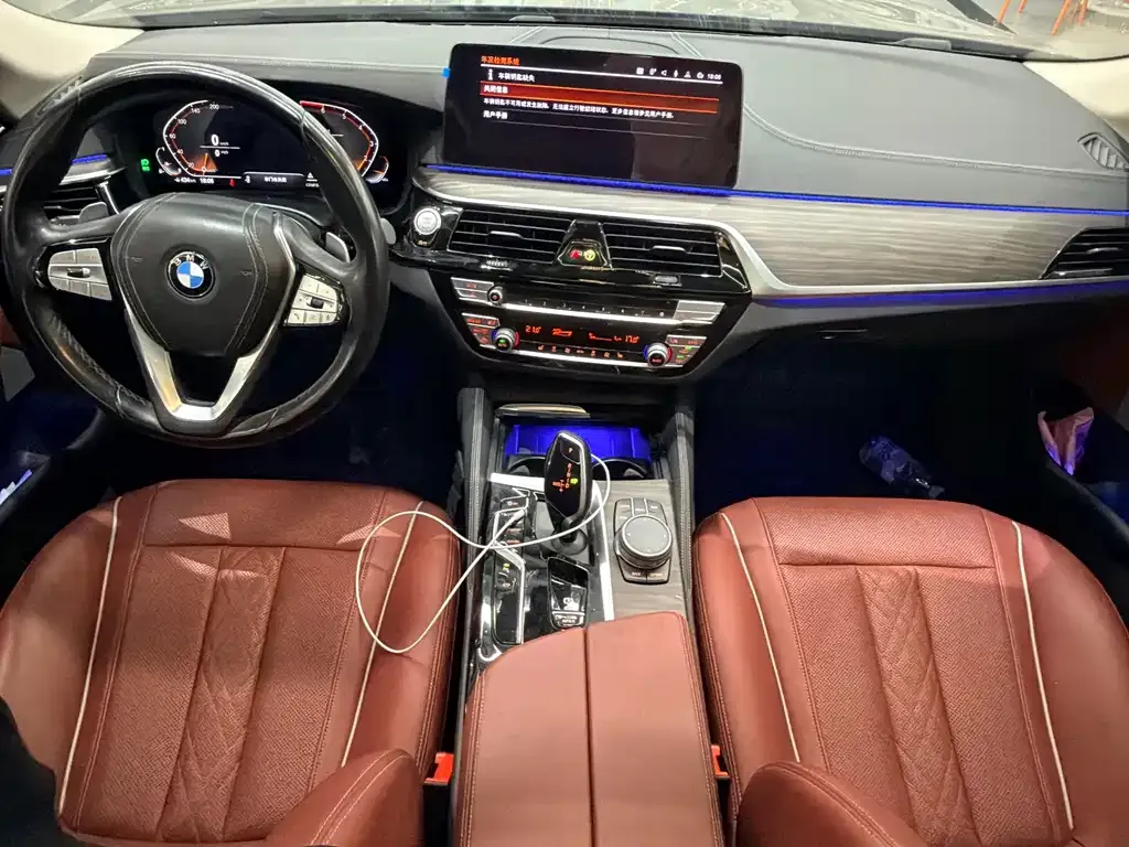 BMW 5 Series — фото 5