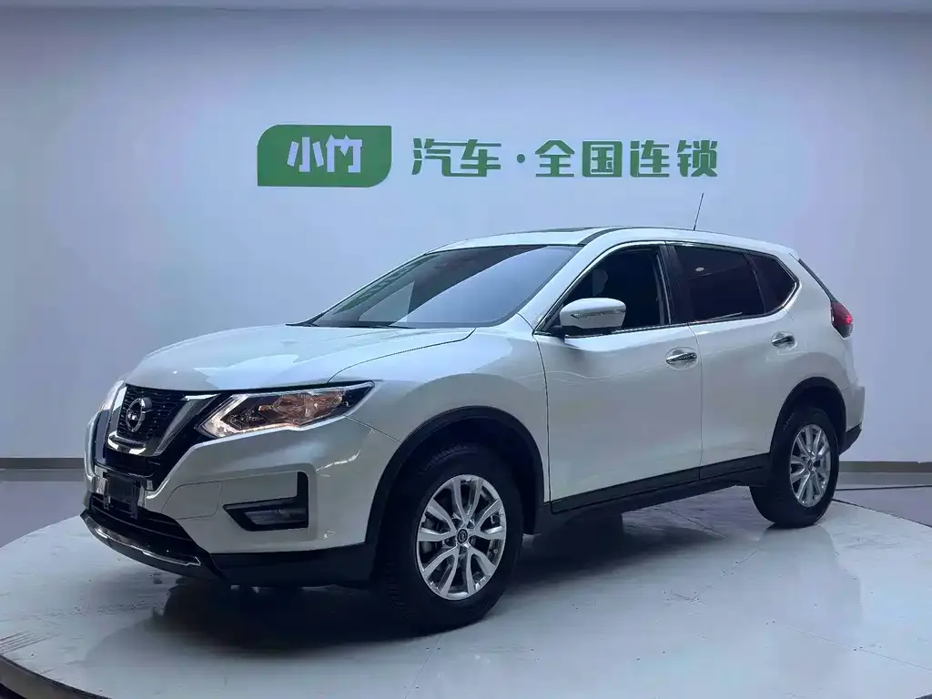 Nissan X-Trail — фото 1