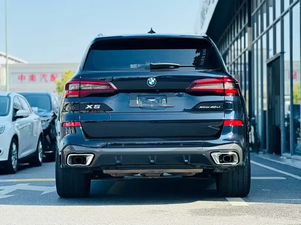 BMW X5 2023 из CN, фото 2