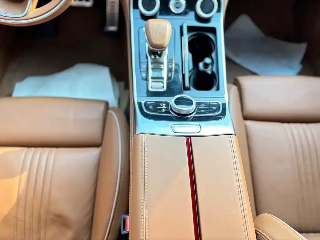 Hongqi H9 — фото 3