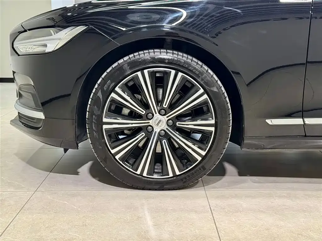 Volvo S90 — фото 10