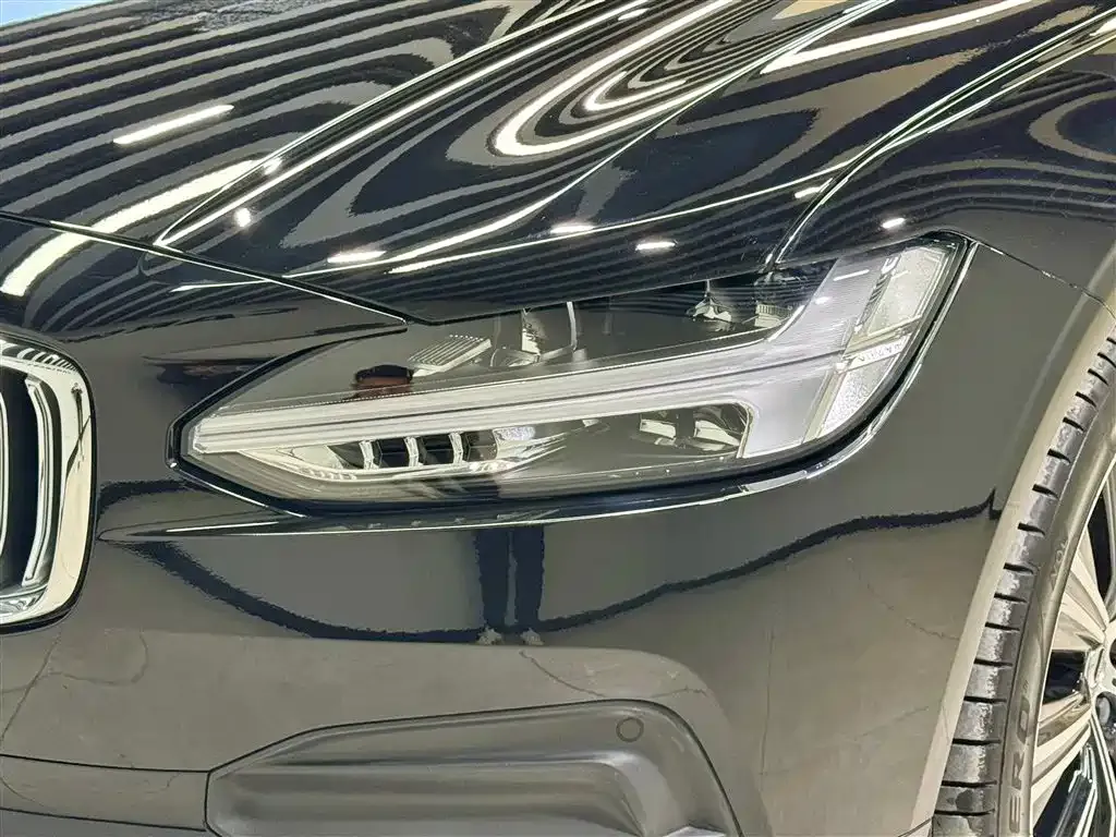 Volvo S90 — фото 8