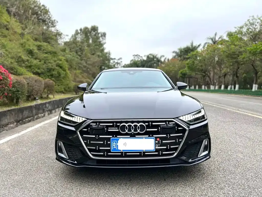 Audi A7L — фото 3
