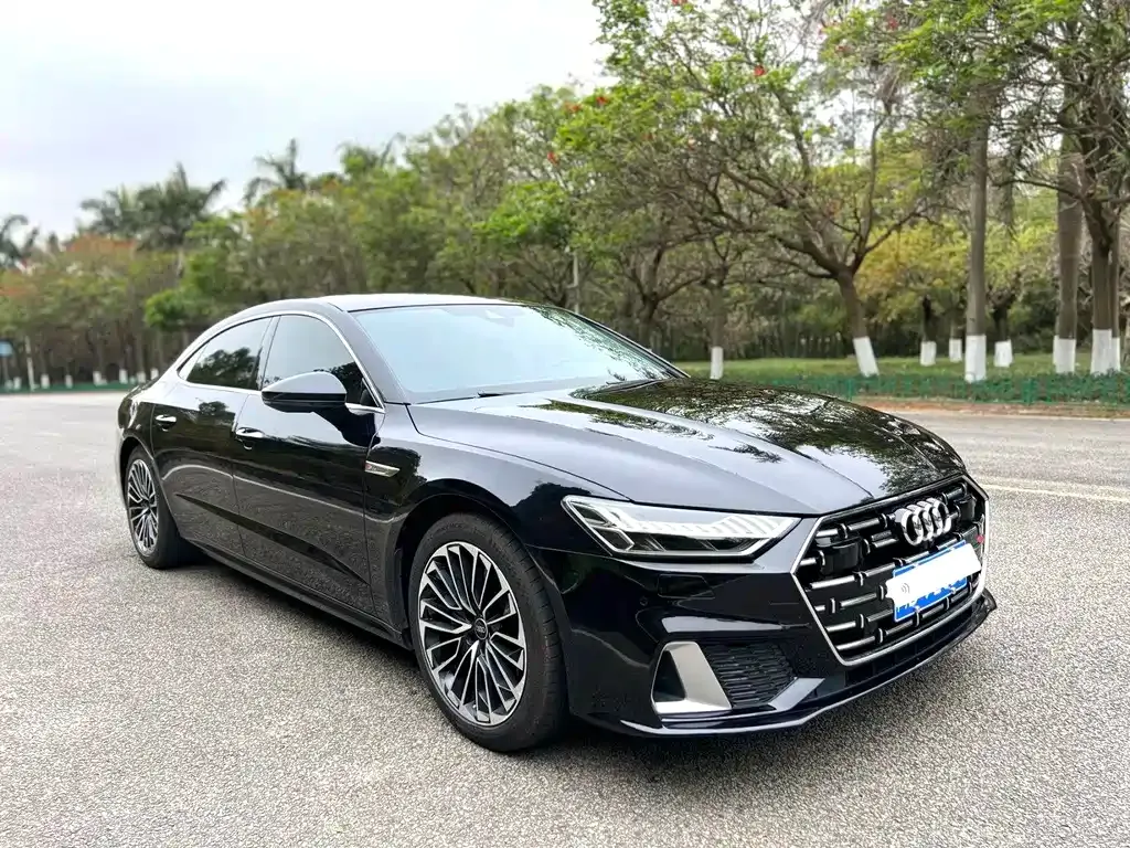 Audi A7L — фото 9