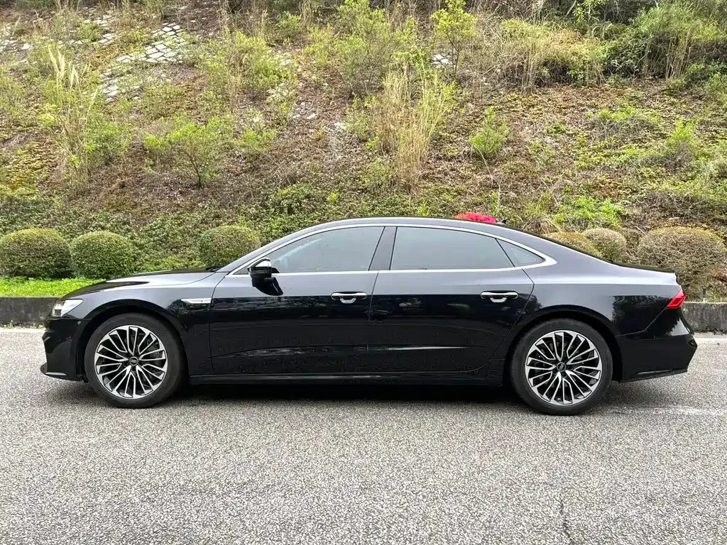 Audi A7L — фото 4