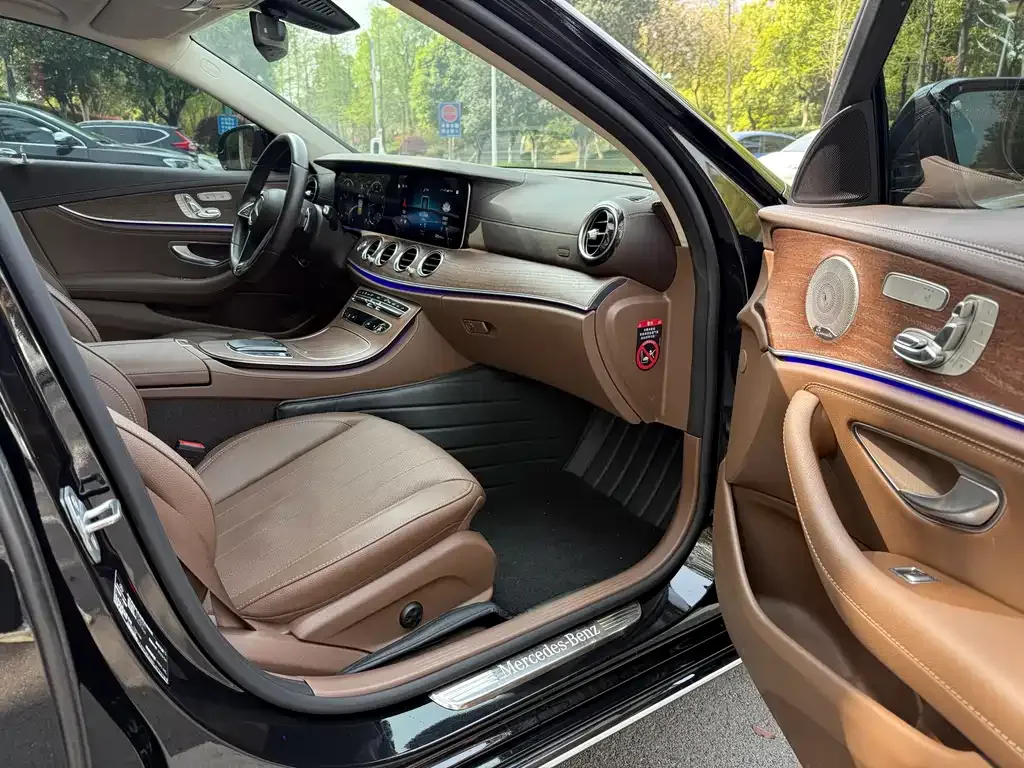 Mercedes-Benz E-Class 2023 из CN, фото 8