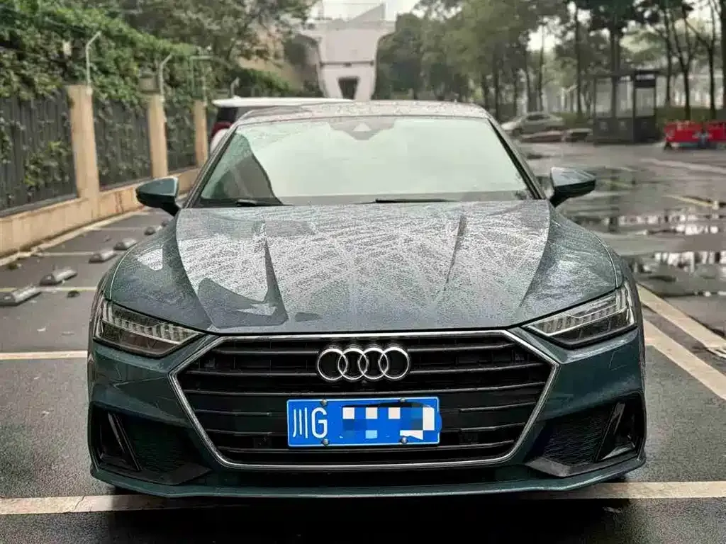 Audi A7 — фото 1