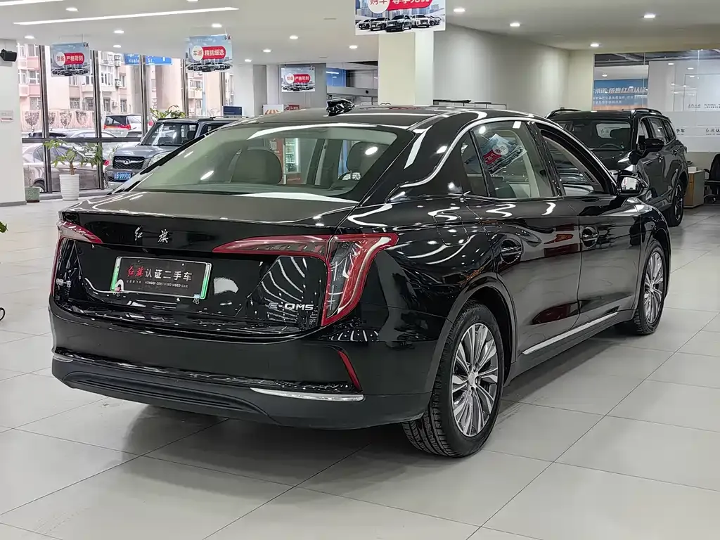 Hongqi E-QM5 — фото 8