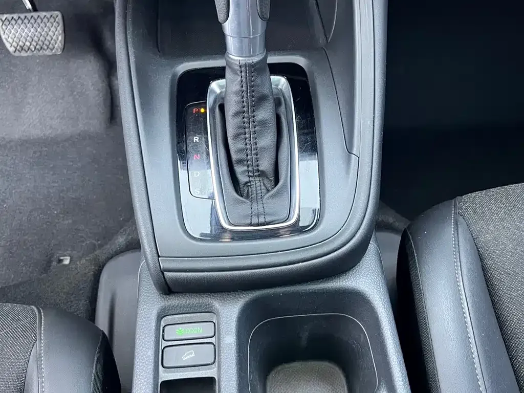 Honda Vezel 2023 из CN, фото 10