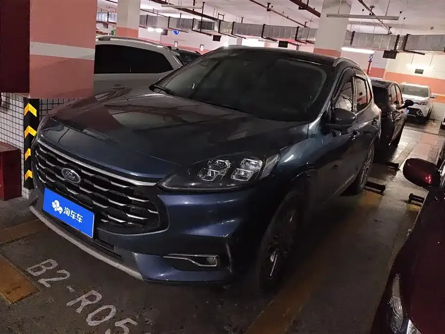 Ford Escape 2022 из CN, фото 1