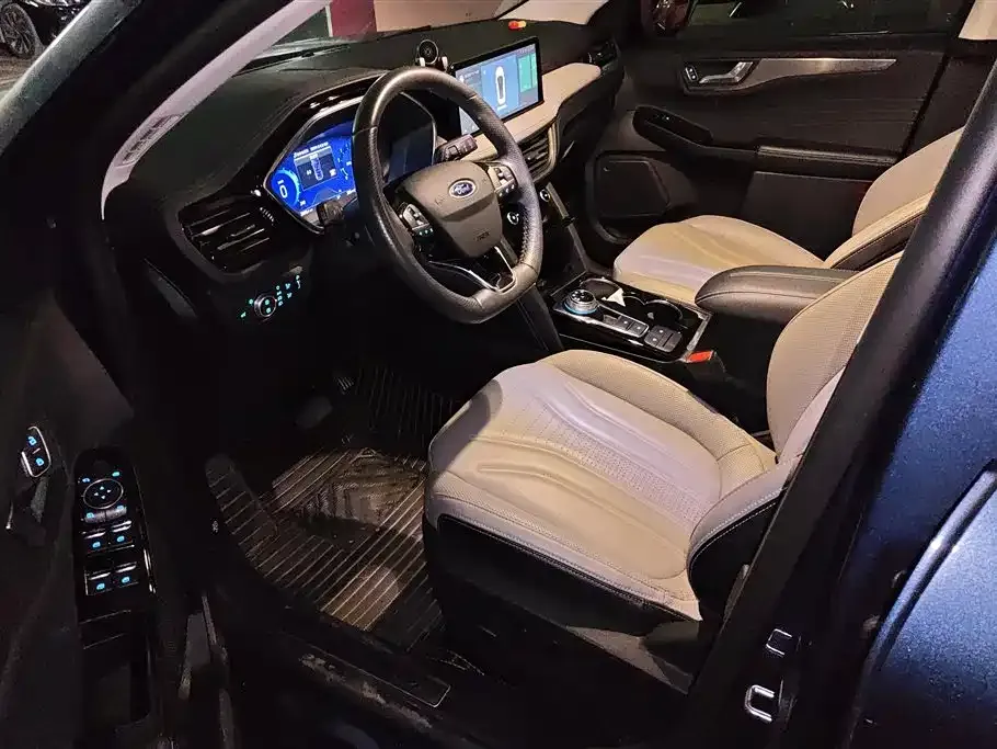 Ford Escape 2022 из CN, фото 7