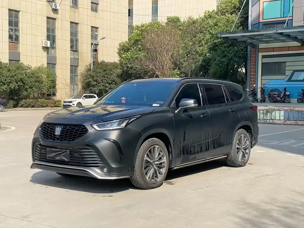 Toyota Crown Kluger 2024 из CN, фото 1