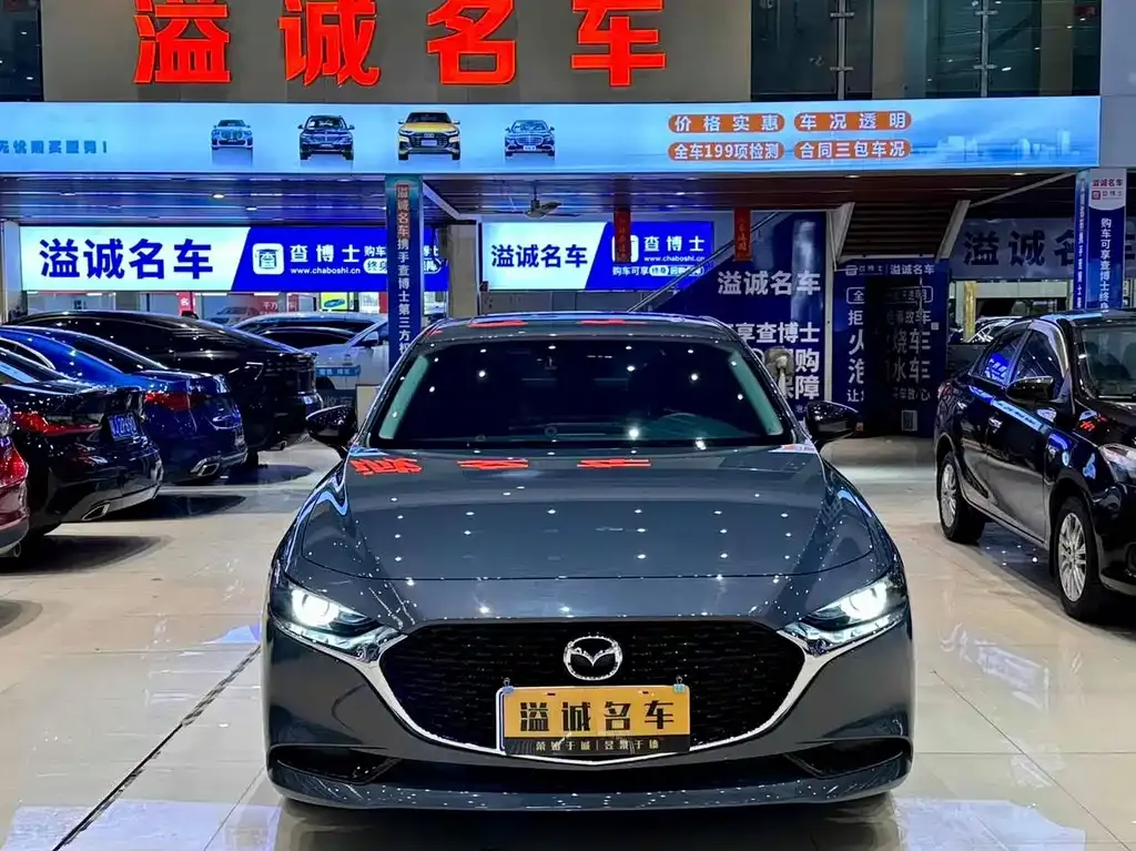 Mazda 3 Axela — фото 10