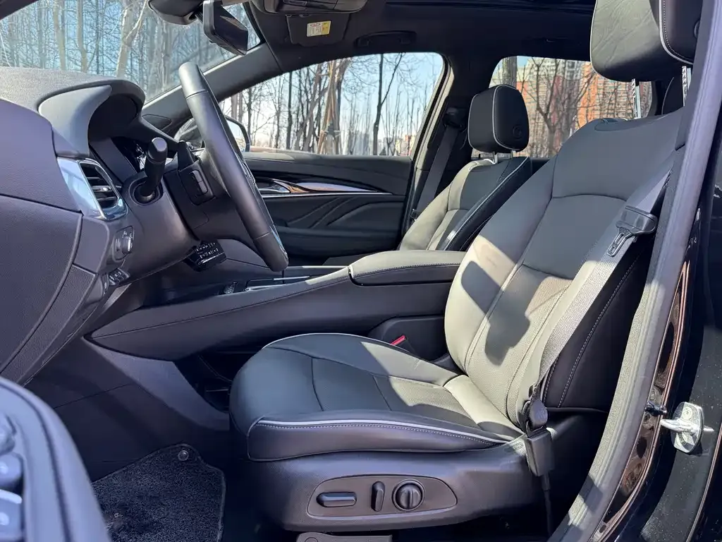 Buick Enclave 2022 из CN, фото 5