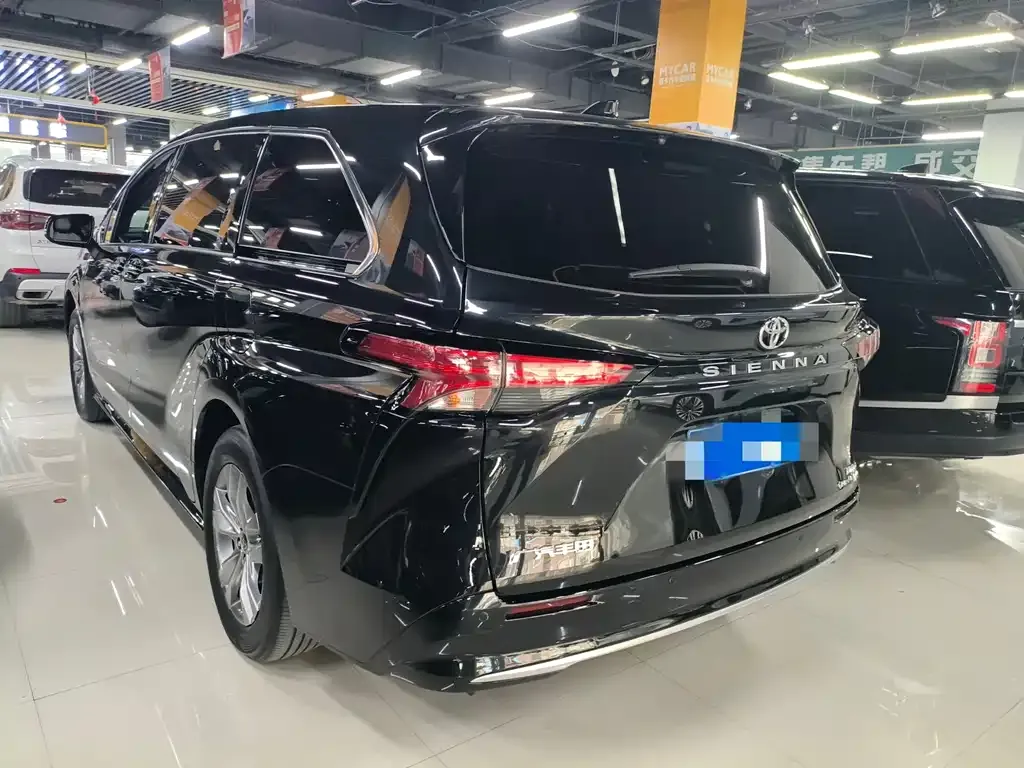 Toyota Sienna 2025 из CN, фото 7