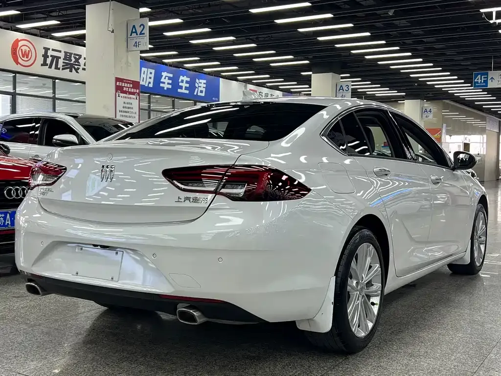 Buick Regal — фото 10