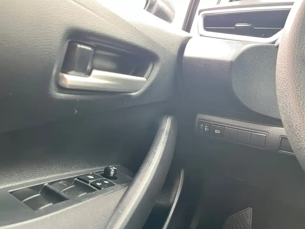 Toyota Corolla 2023 из CN, фото 4
