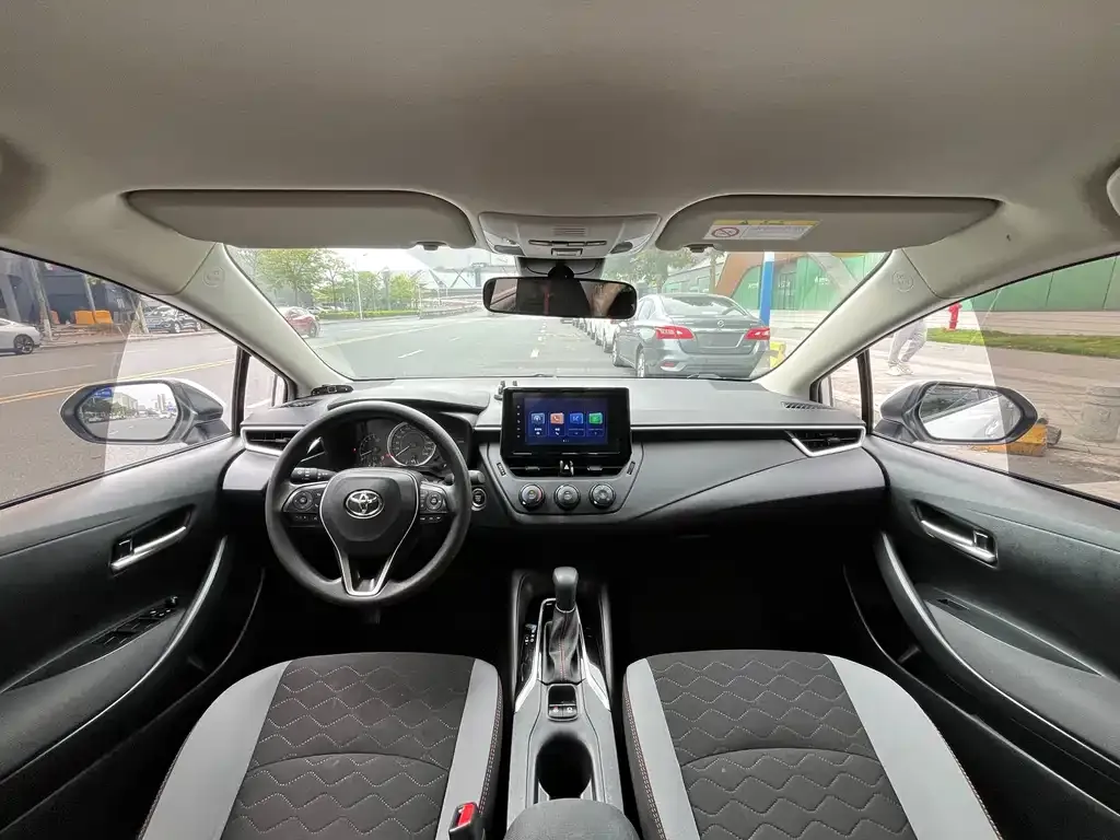 Toyota Corolla 2023 из CN, фото 10