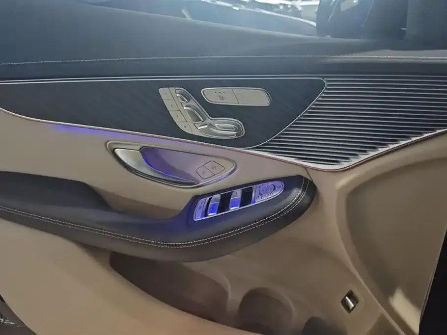 Mercedes-Benz EQC 2022 из CN, фото 8