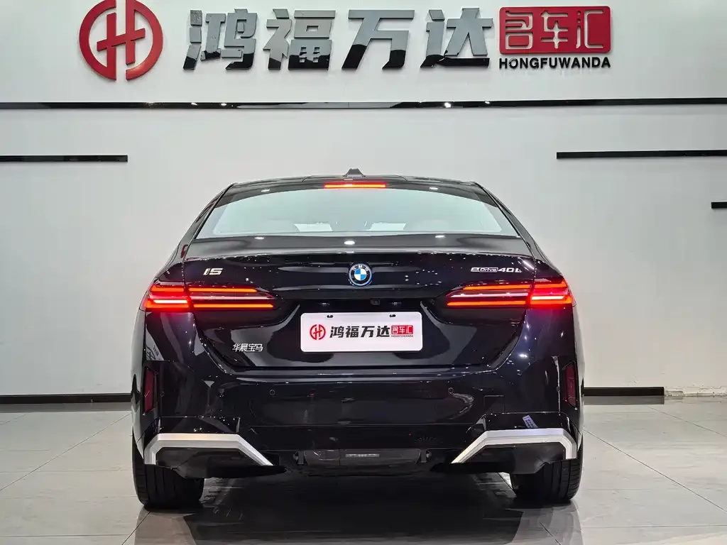BMW i5 — фото 2