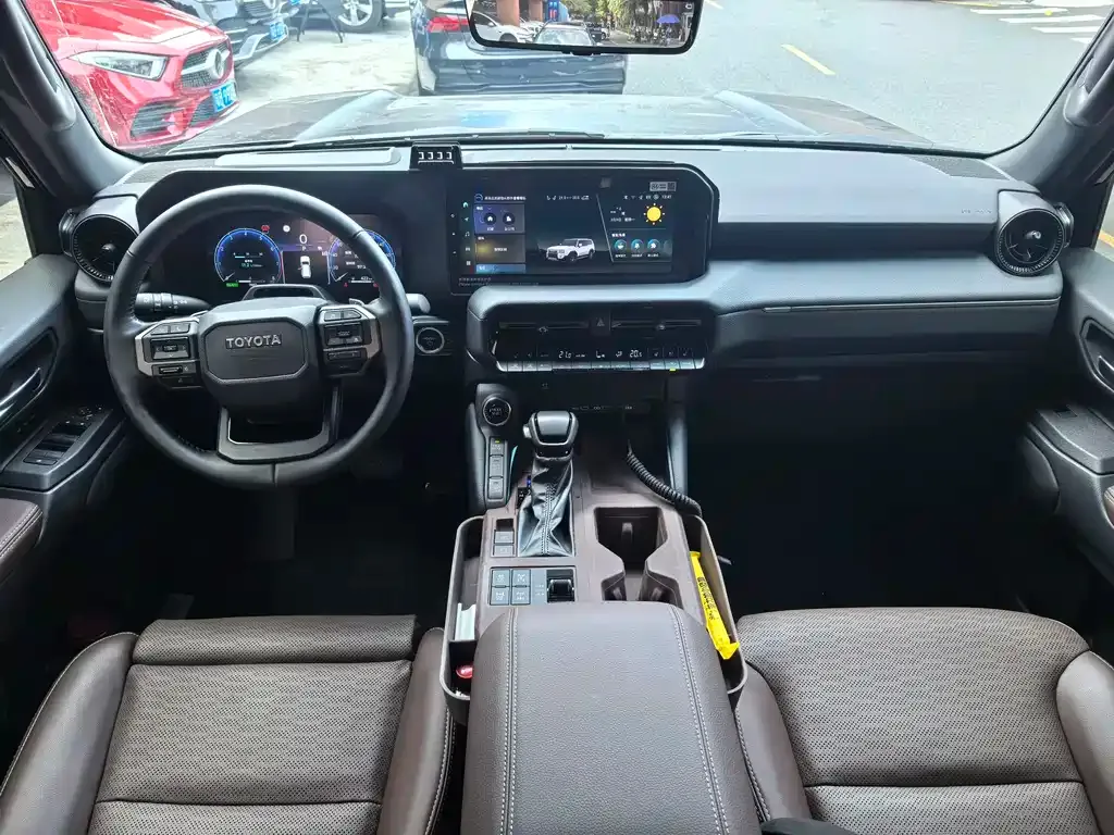 Toyota Prado 2025 из CN, фото 10
