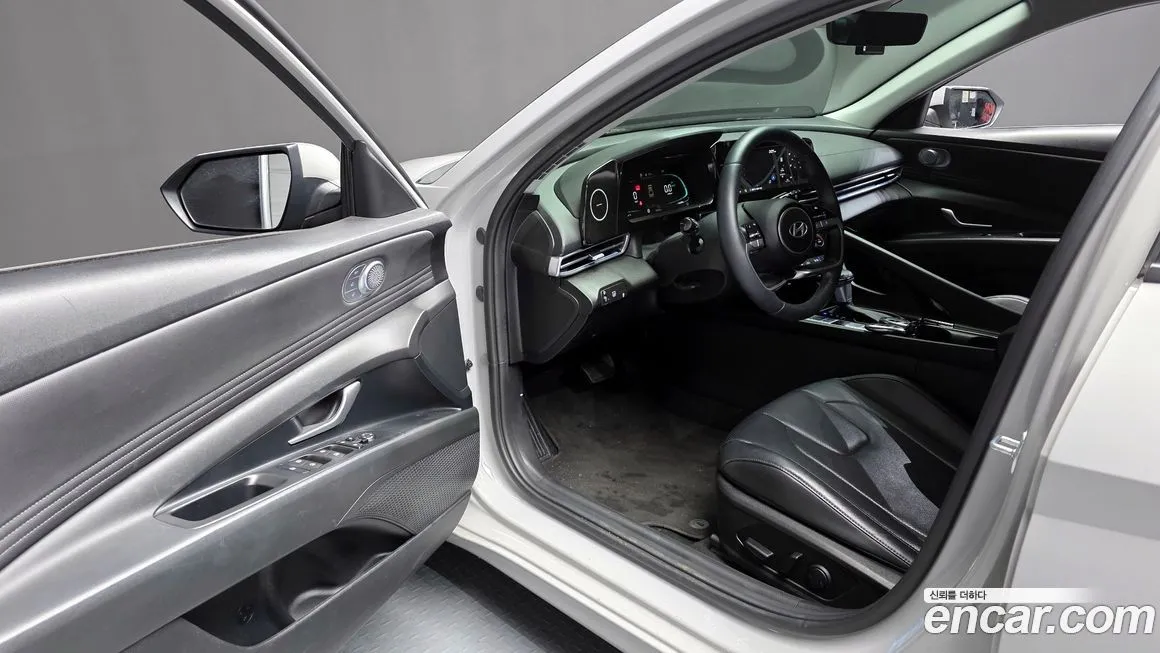 Hyundai AVANTE — фото 9