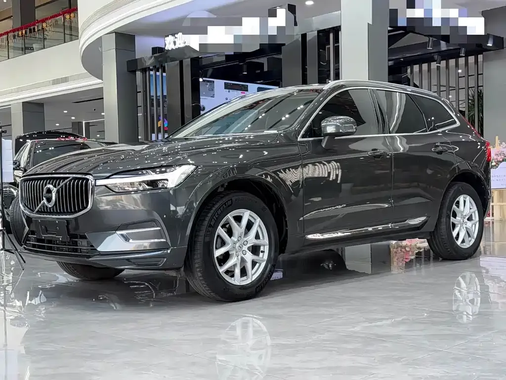 Volvo XC60 2021 из CN, фото 1