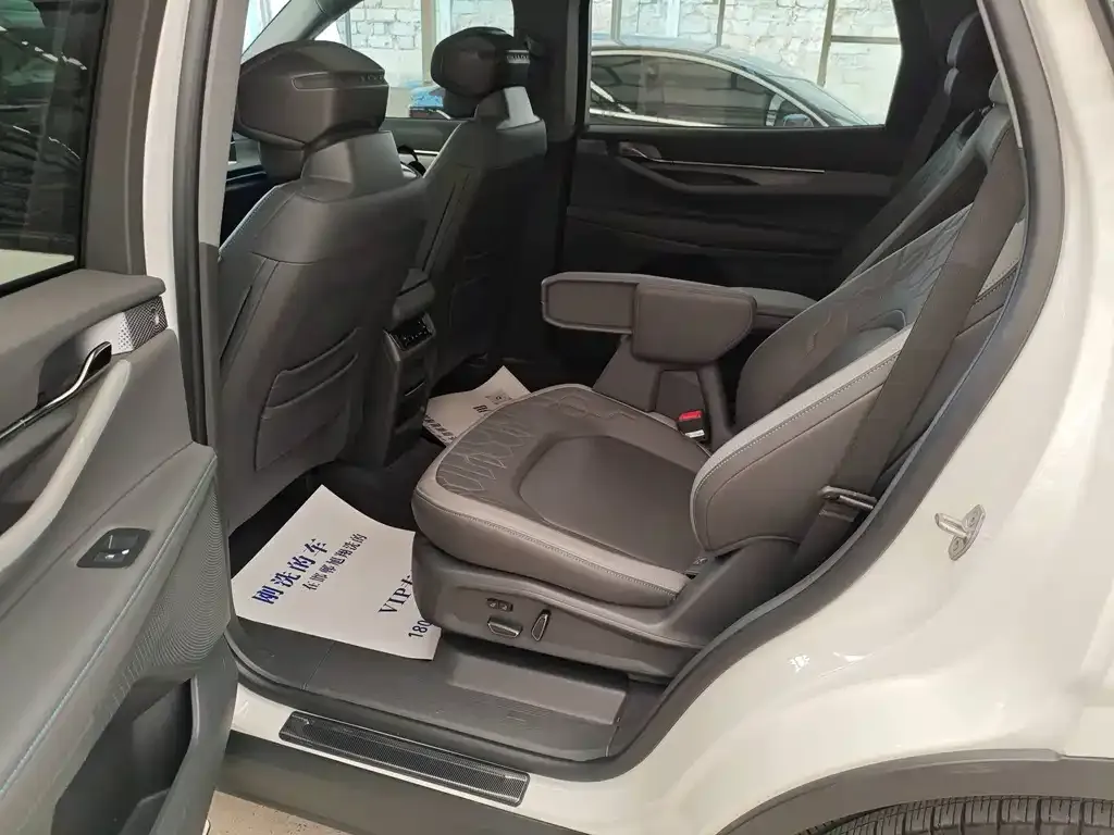 Ford Edge 2024 из CN, фото 5