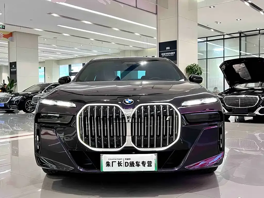 BMW i7 2023 из CN, фото 10