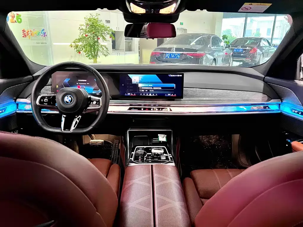 BMW i7 2023 из CN, фото 6