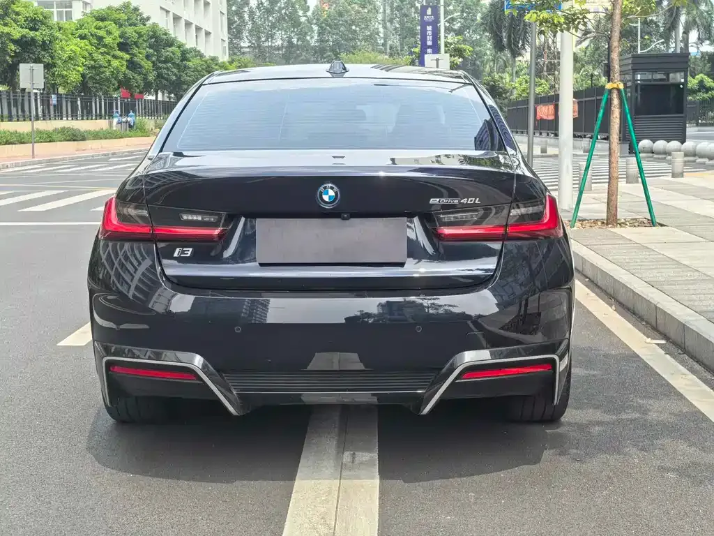 BMW i3 — фото 9