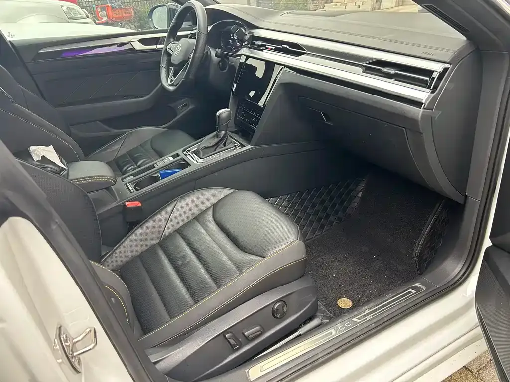 Volkswagen CC 2024 из CN, фото 2