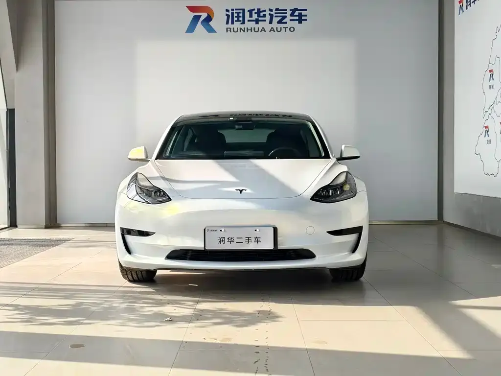 Tesla Model 3 2023 из CN, фото 5