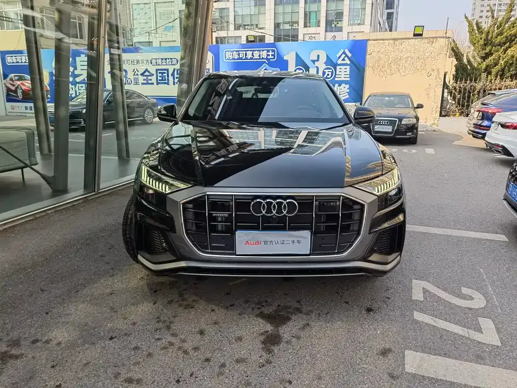 Audi Q8 — фото 7