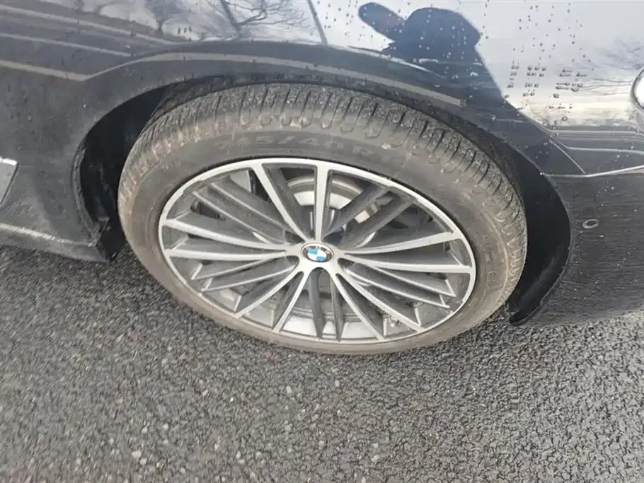 BMW 5 Series 2025 из CN, фото 7