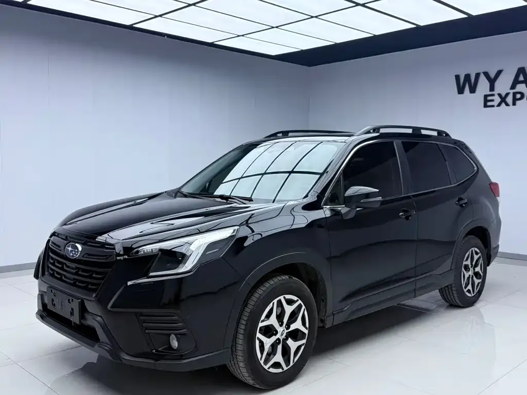 Subaru Forester 2022 из CN, фото 1