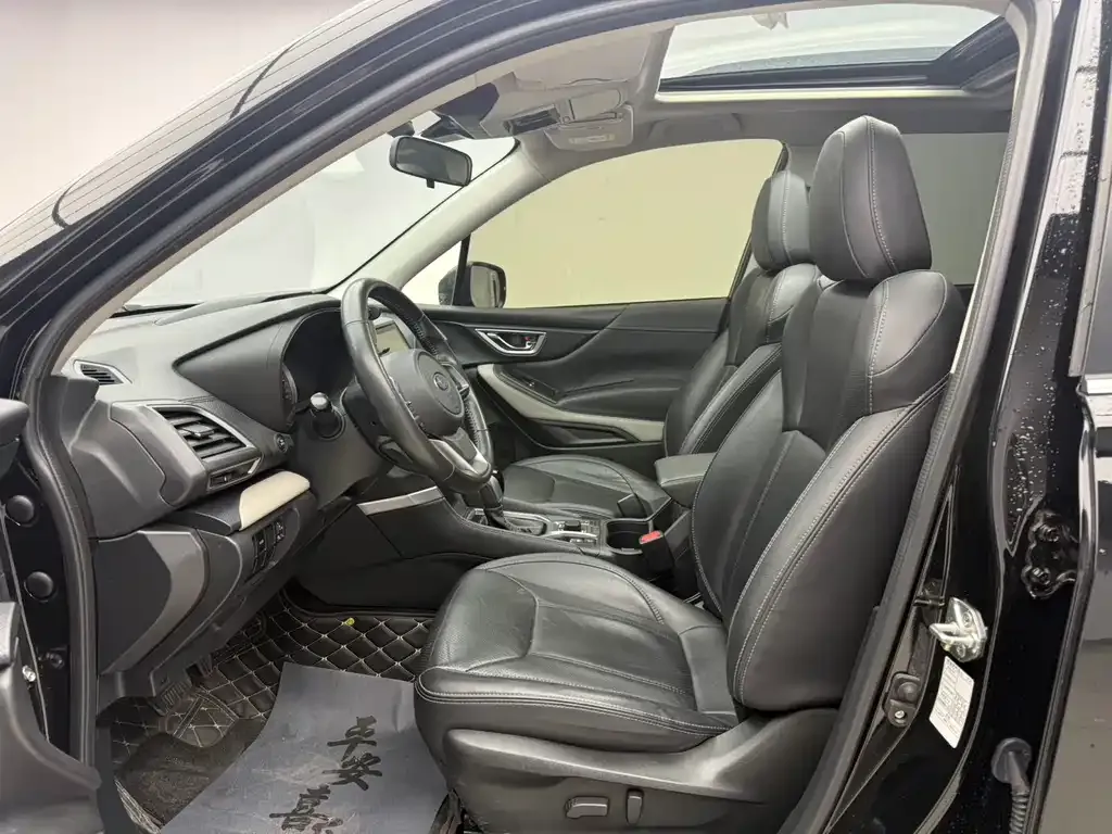 Subaru Forester 2022 из CN, фото 4